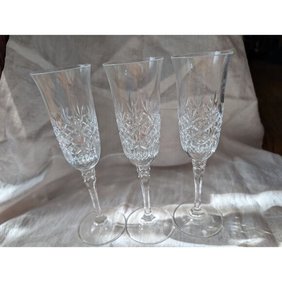 3 Vintage Cut Crystal Champagne Flutes Clear Glass Elegant Stemware 9" Tall - Picture 5 of 8